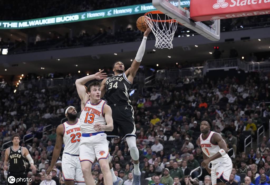 字母30+9+7阿努诺比31分 雄鹿不敌尼克斯吞3连败