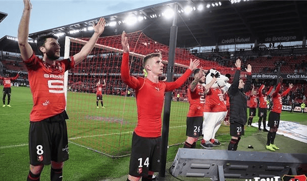 法甲焦点战：雷恩VS南特，谁能抢占先机？