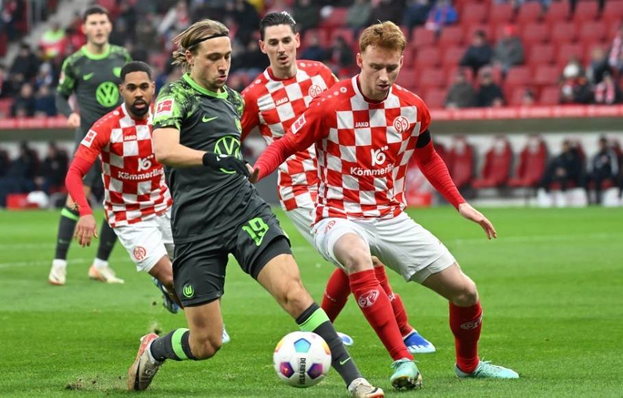 25061期足彩胜负平推荐|德甲前瞻：美因茨VS沃尔夫斯堡