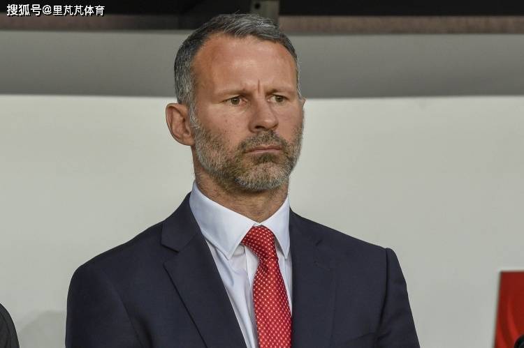 一日英超动向：阿莫林“等不及”猛追库尼亚，B费比萨拉赫更配MVP