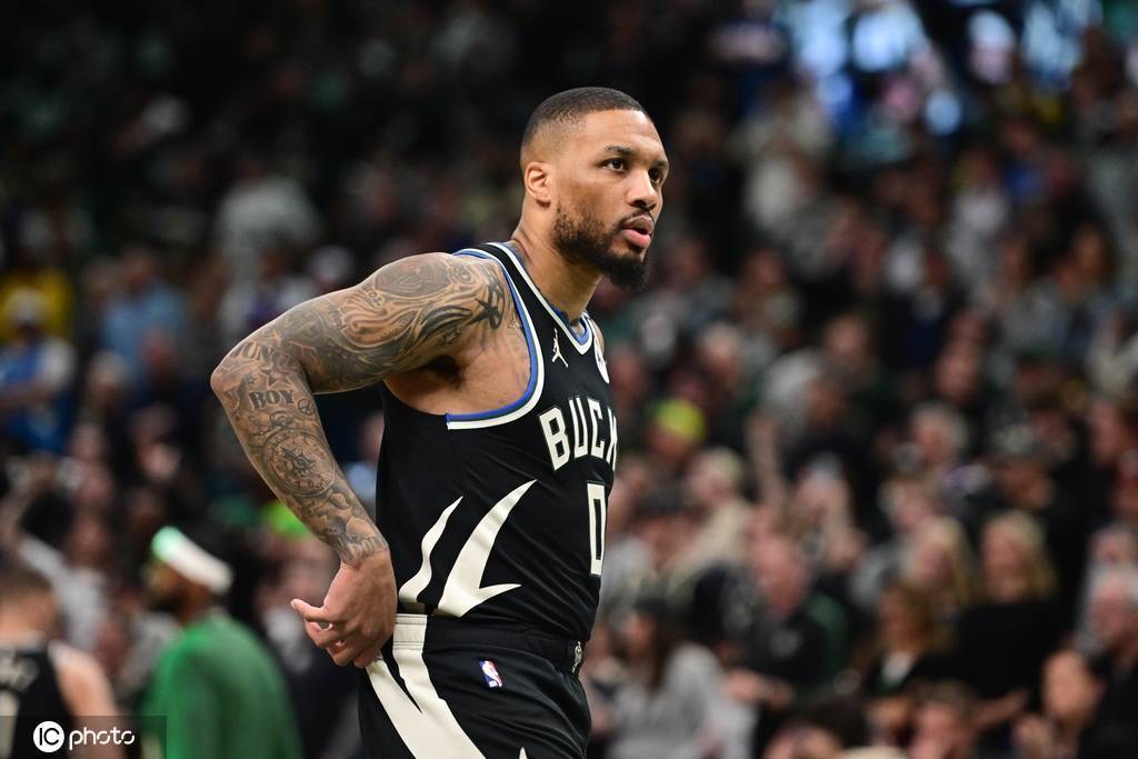 利拉德左跟腱修复手术完成 恐将缺席整个25-26赛季